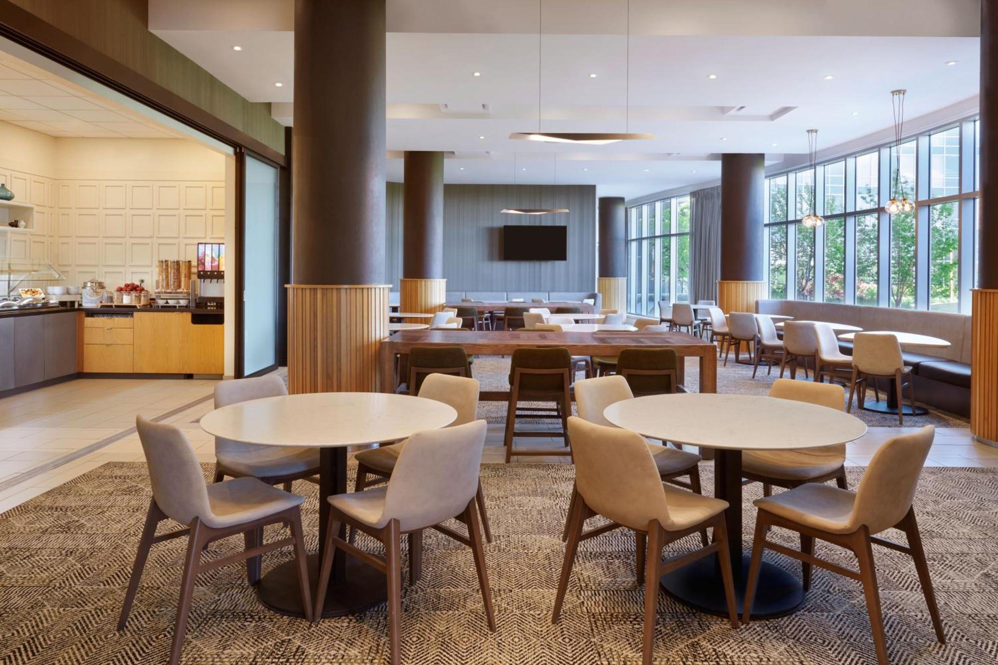 Residence Inn By Marriott Calgary Airport Exteriér fotografie